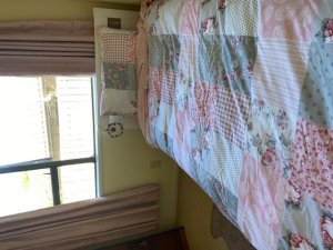 Half moon bay house single room bed