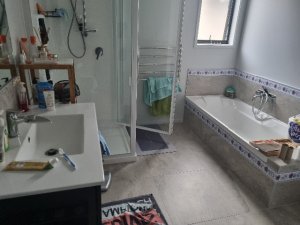 1000015649