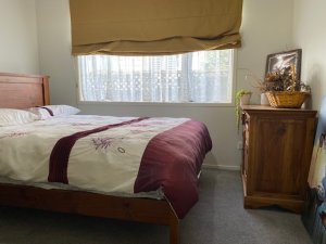 bed room double bed