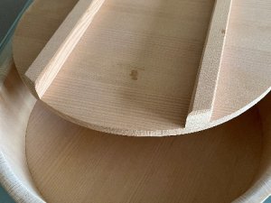 木桶　中、外蓋付き 蓋付きの木製寿司桶 - ニュージーランド総合情報 | ニュージー