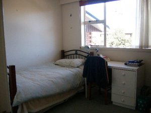 121555_single_room_thb