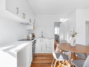 8 34A kitchen