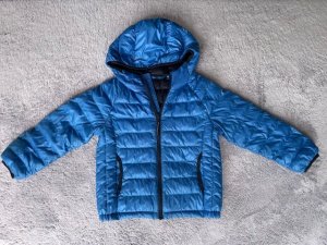 ユニクロ　青ジャケット