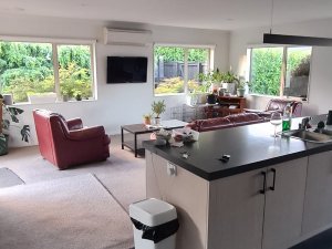 94beda5a-bce3-44e8-a57c-548d2f71d54f