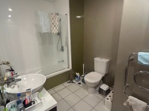 バスルーム　シェア