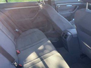 42F701F9-3294-4EB6-BAFC-0C6757DE9148