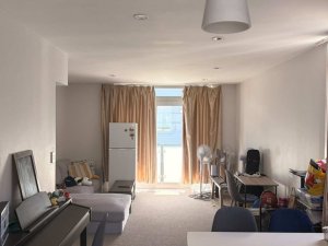 DAA49FB6-B584-4A17-A8D8-B089B7293436