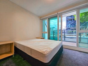 thumb-836871639_xutgO1VL_14411f24a745d8831ad26a3d77cfbaeb57452037_750x563