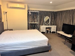 69de5ee7a6466e195b903217241c4702