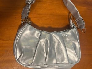 FE822DCF-8E48-41B5-85BF-2DB44D32EDF5