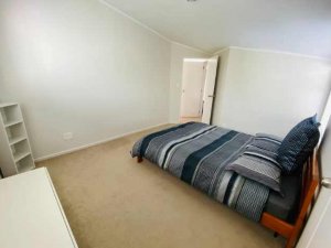 BECK BEDROOM2