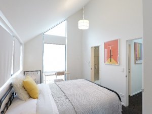 P1047282