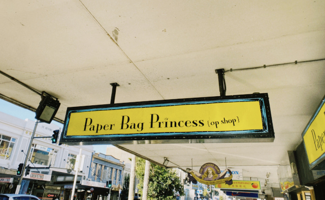 Auckland シティ周辺の Second-hand store 巡り